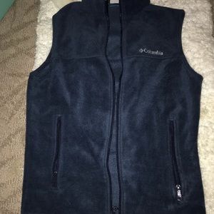 • Columbia vest •
